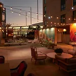 Hilton San Diego Gaslamp Quarter